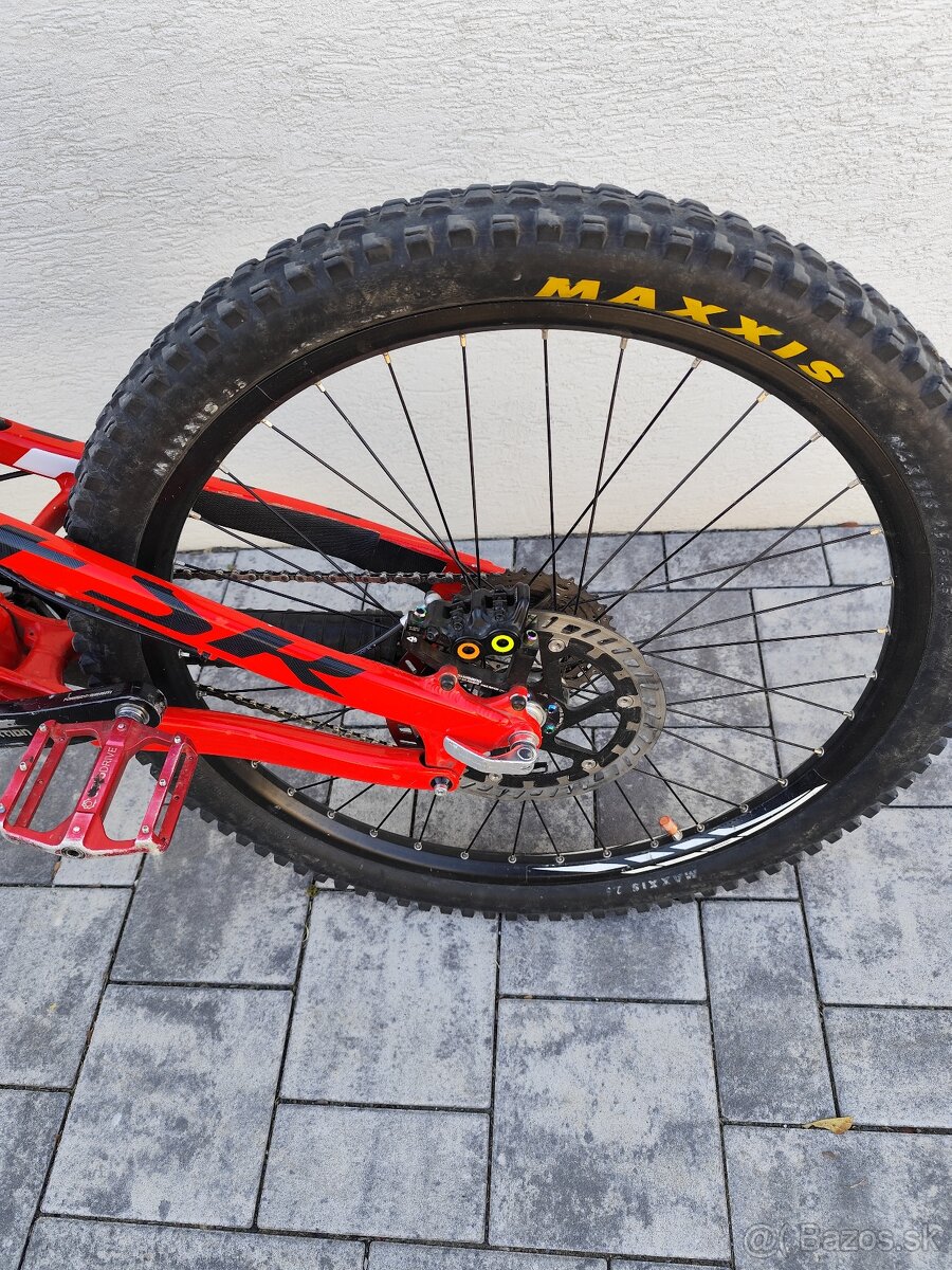 Specialized Status M - 4