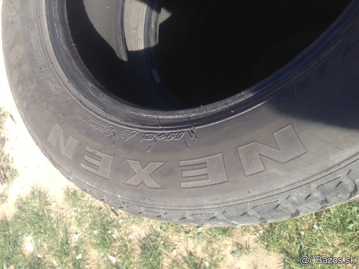 Predám zimne 205/60r16 5/6mm - 4