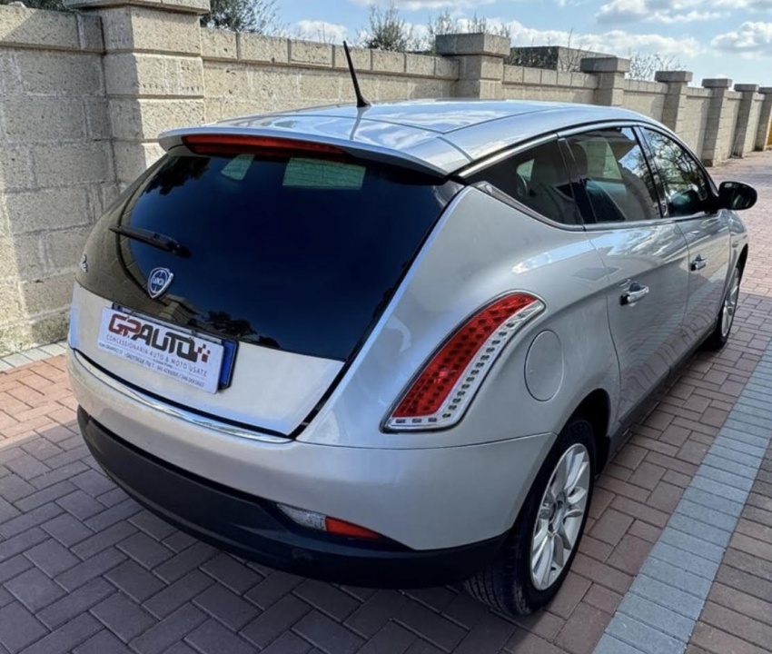 Lancia Delta 1.6 JTD, SK ŠPZ - 4
