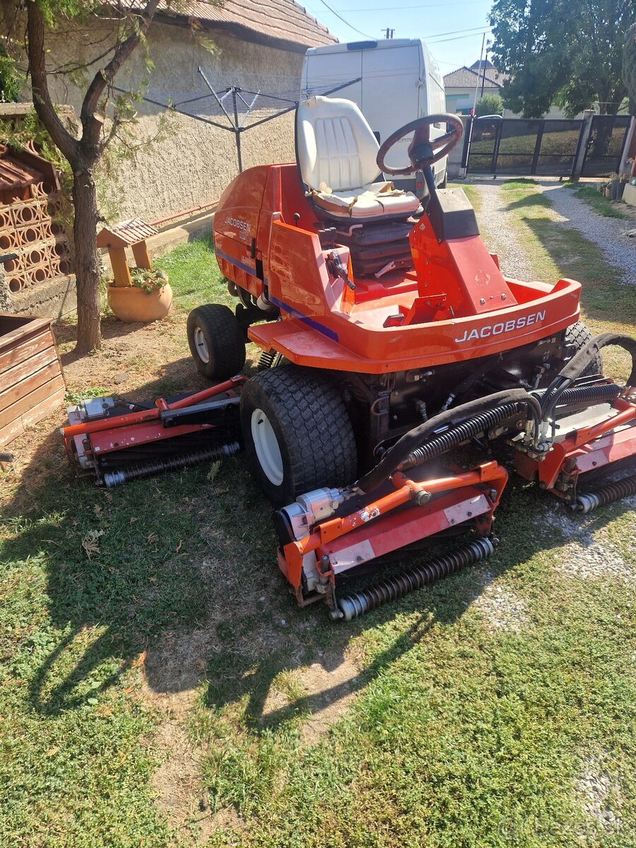 Predám Vretenovu kosačku Jacobsen LF 3810 - 4