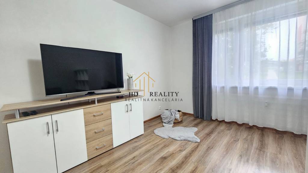 HD REALITY, Prenájom trojizbového bytu v Banskej Štiavnici - 4