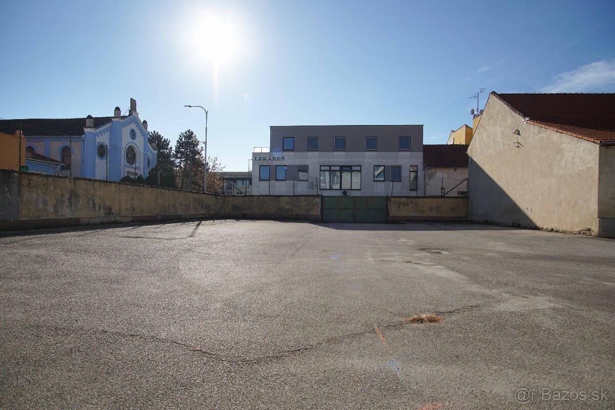 Na predaj jedinečný pozemok priamo v centre, Nové Zámky, 534 - 4