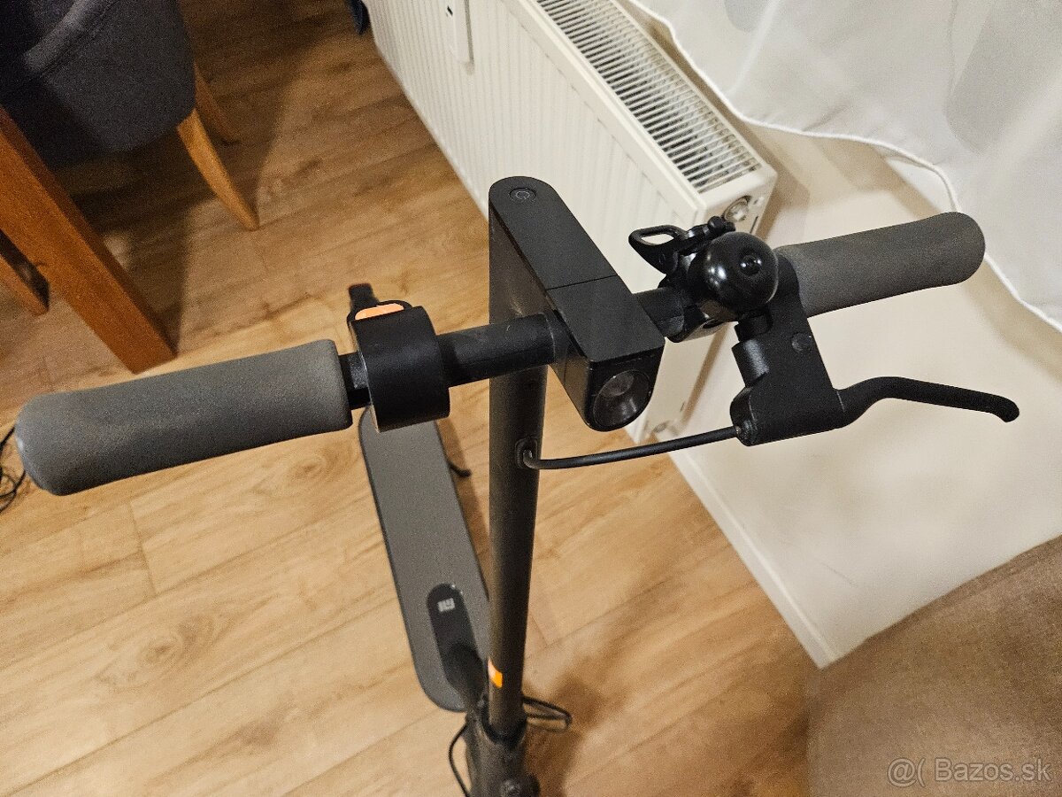PREDAM Elektrickú kolobežku Xiaomi ako nová - 4