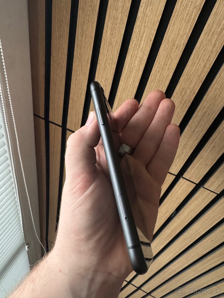 iPhone 11, 64 GB - 4