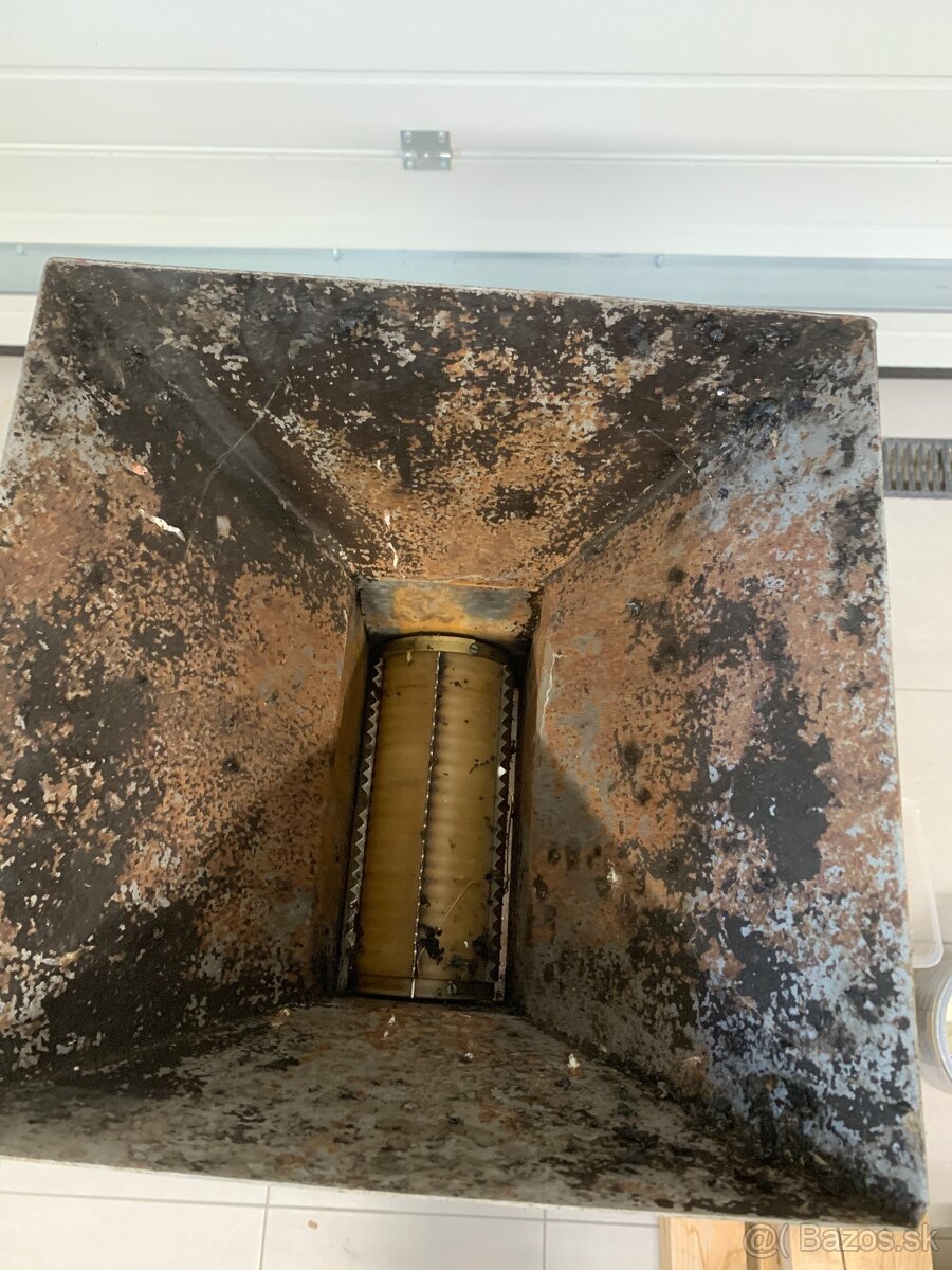 Šrotovnik na ovocie - 4