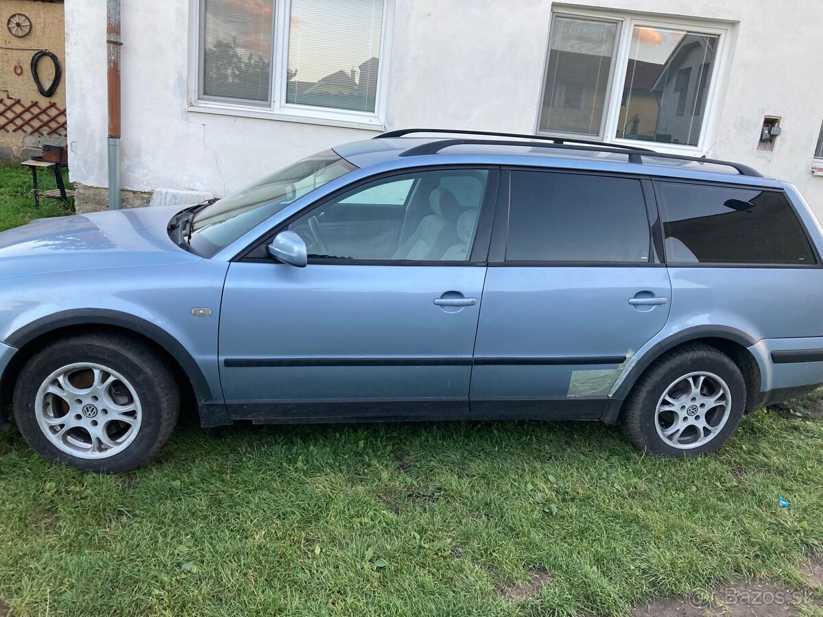 Predám Volkswagen passat 1.9 85kw STK a EM nová - 4
