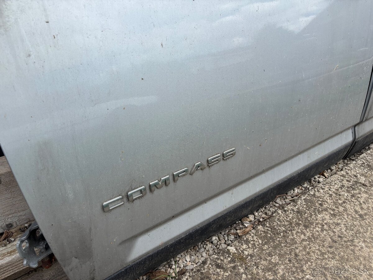Jeep Compass dvere - 4