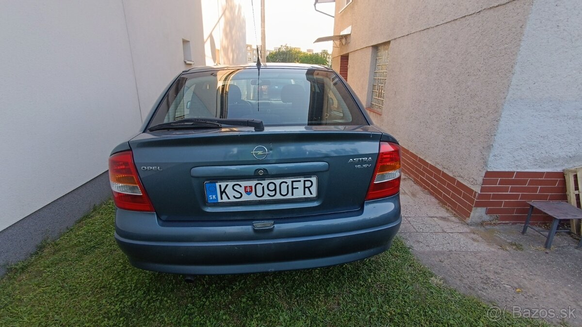 Opel Astra 1.6 benzín 74kw - 4