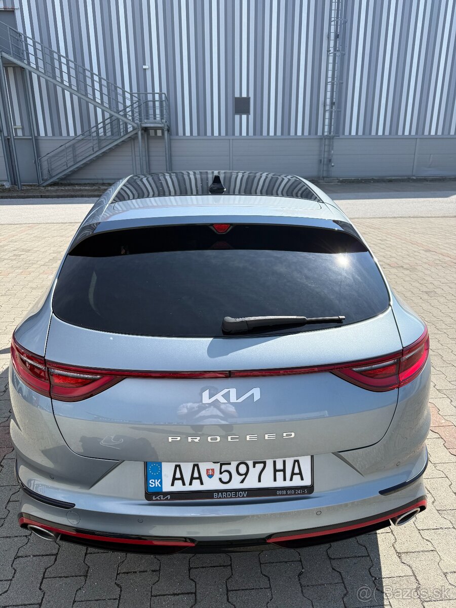 KIA Proceed GT - 4
