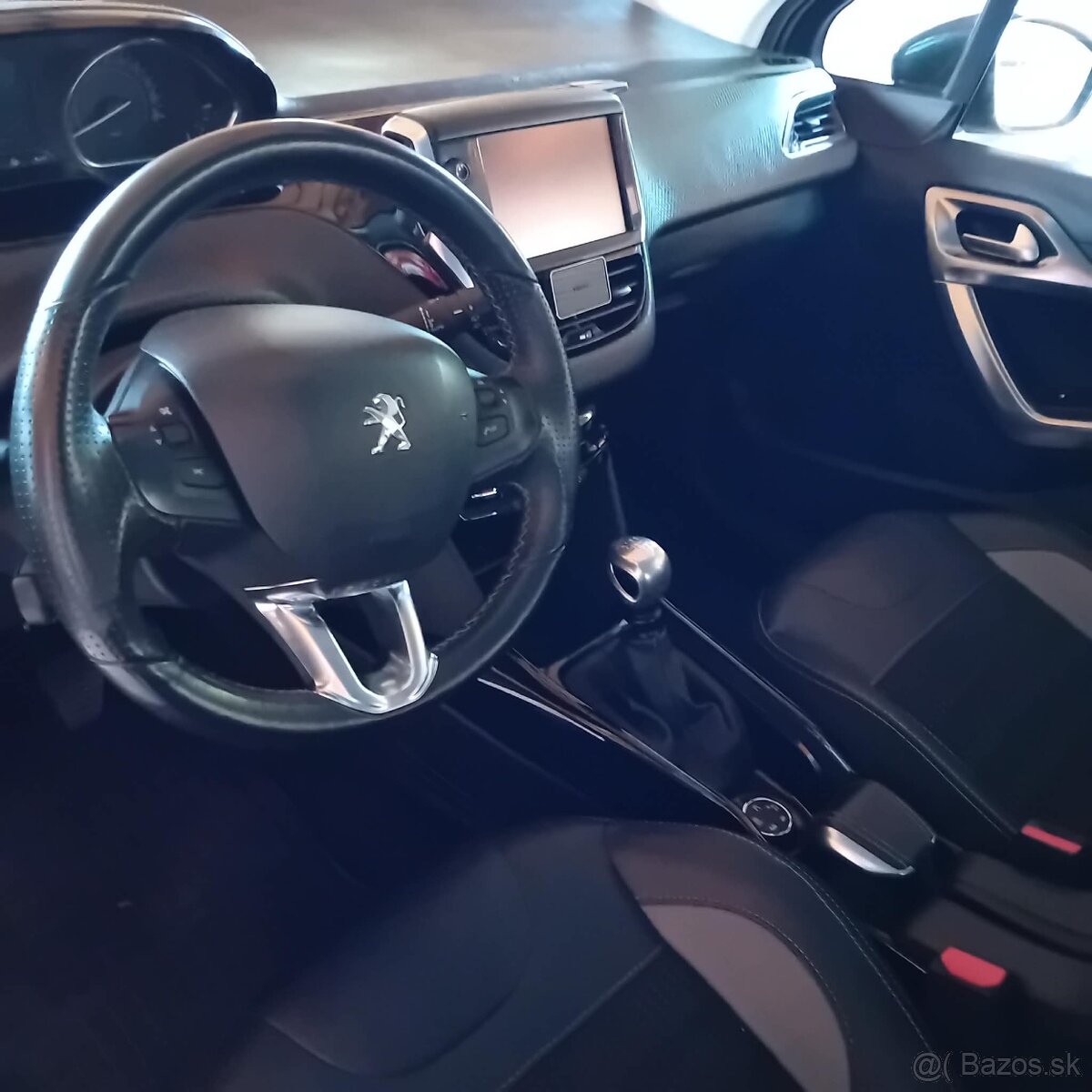 Peugeot 2008 - 4