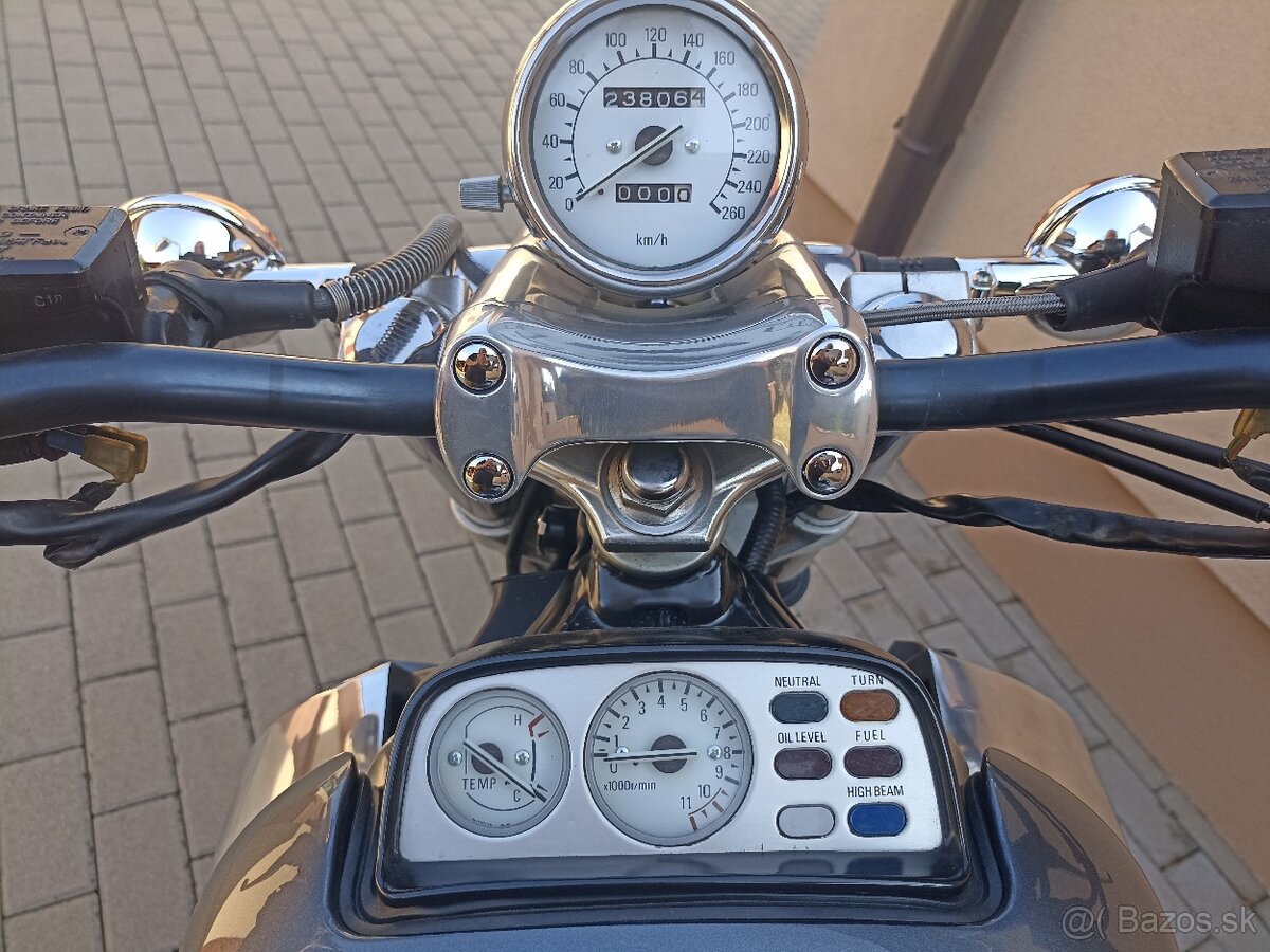 Yamaha V-max 1200 - 4
