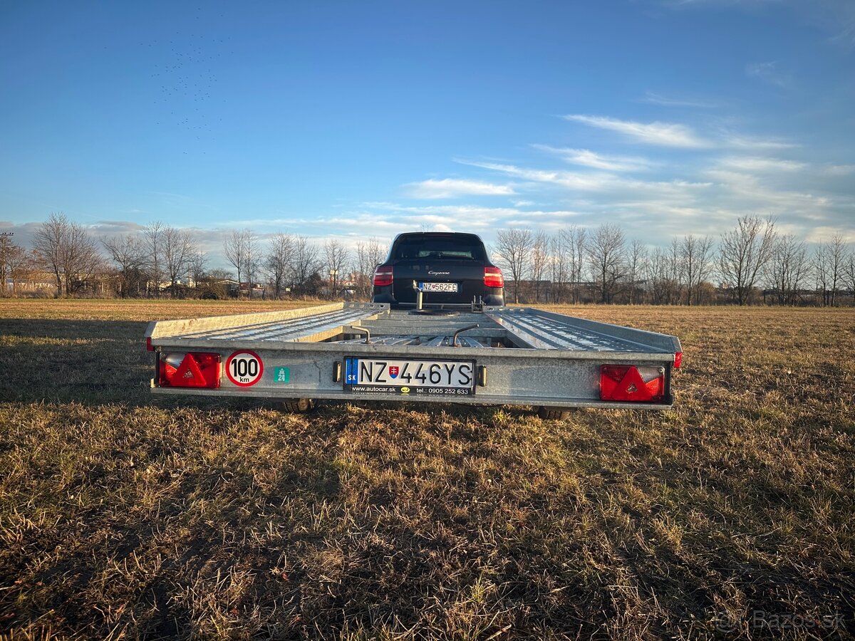 Zánovný Autoprepravnik 2,7t knott