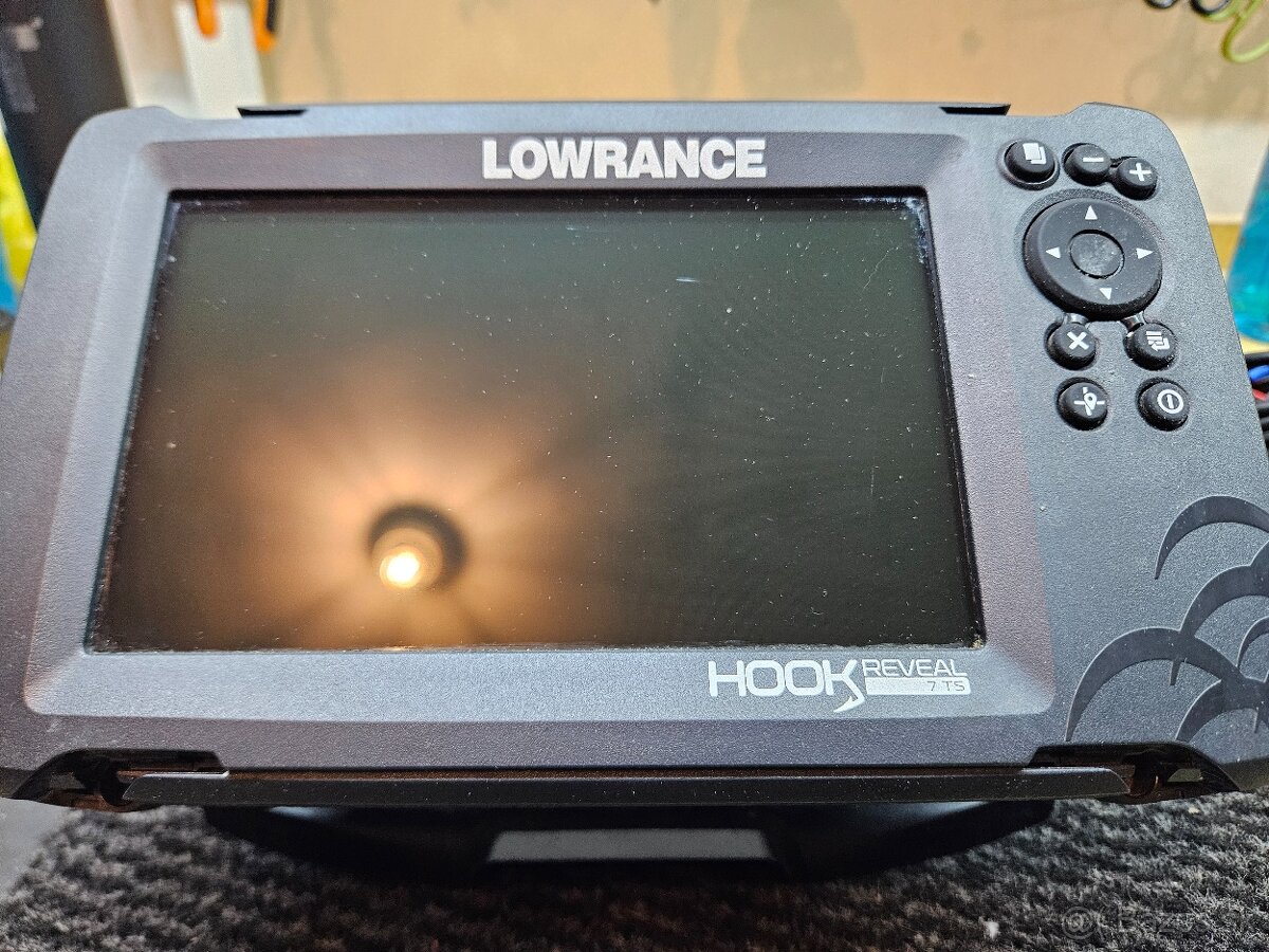 Lowrance Hook Reveal 7TS - 4