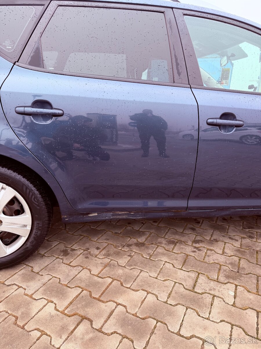 KIA CEED SW 1.6 benzín - 4