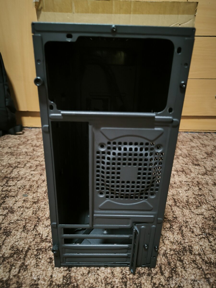 PC skriňa Micro Tower ATX AkygaAK35BK + vetrák Arctic P8 PWM - 4