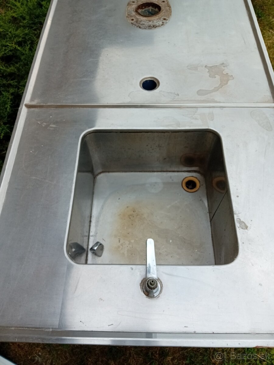 VÝČAPNÝ PULT RETRO - 4