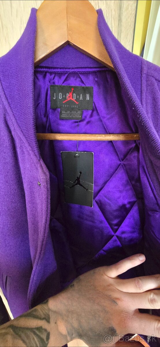 JORDAN KOŽENÁ BUNDA - 4