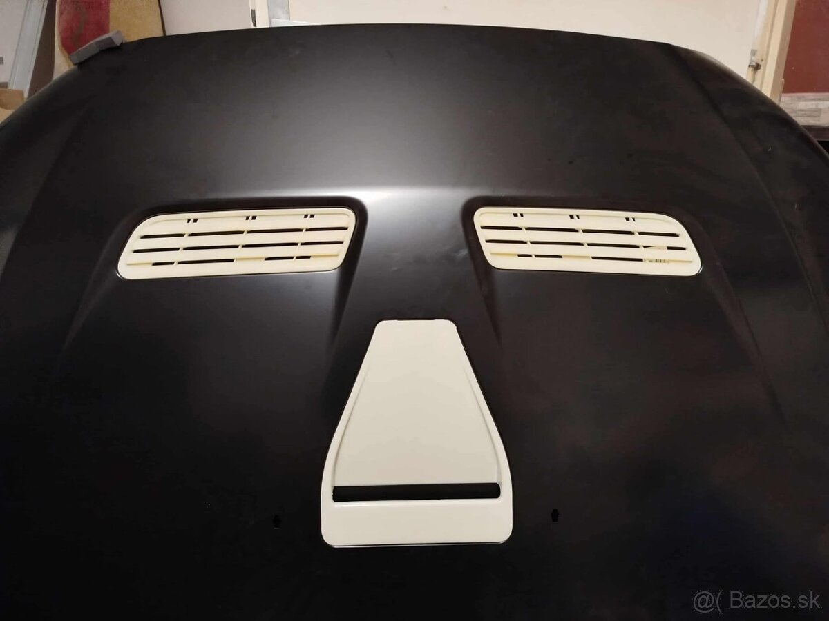 Mitsubishi lancer Evo X prívody vzduchu - 4