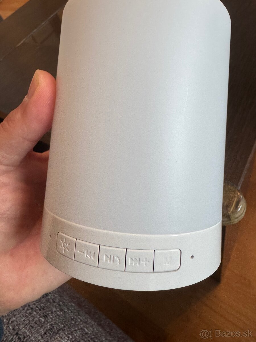 reproduktor bluetooth s funciou LED lampicky - 4