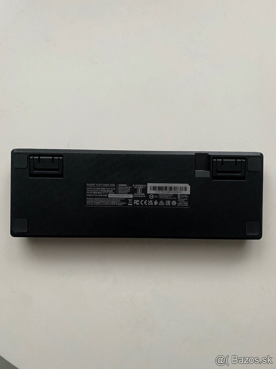 Razer Huntsman Mini (Red switch) - 4