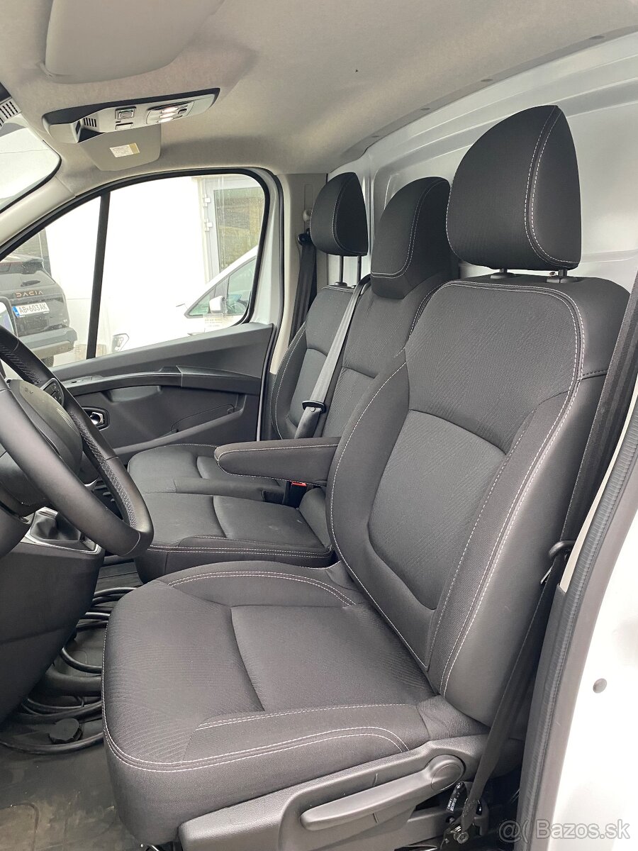 Renault Trafic E--Tech 100% elektrický L2H1 AC 22kW - 4