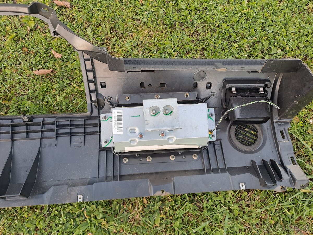 Palubovka Ford C max - 4