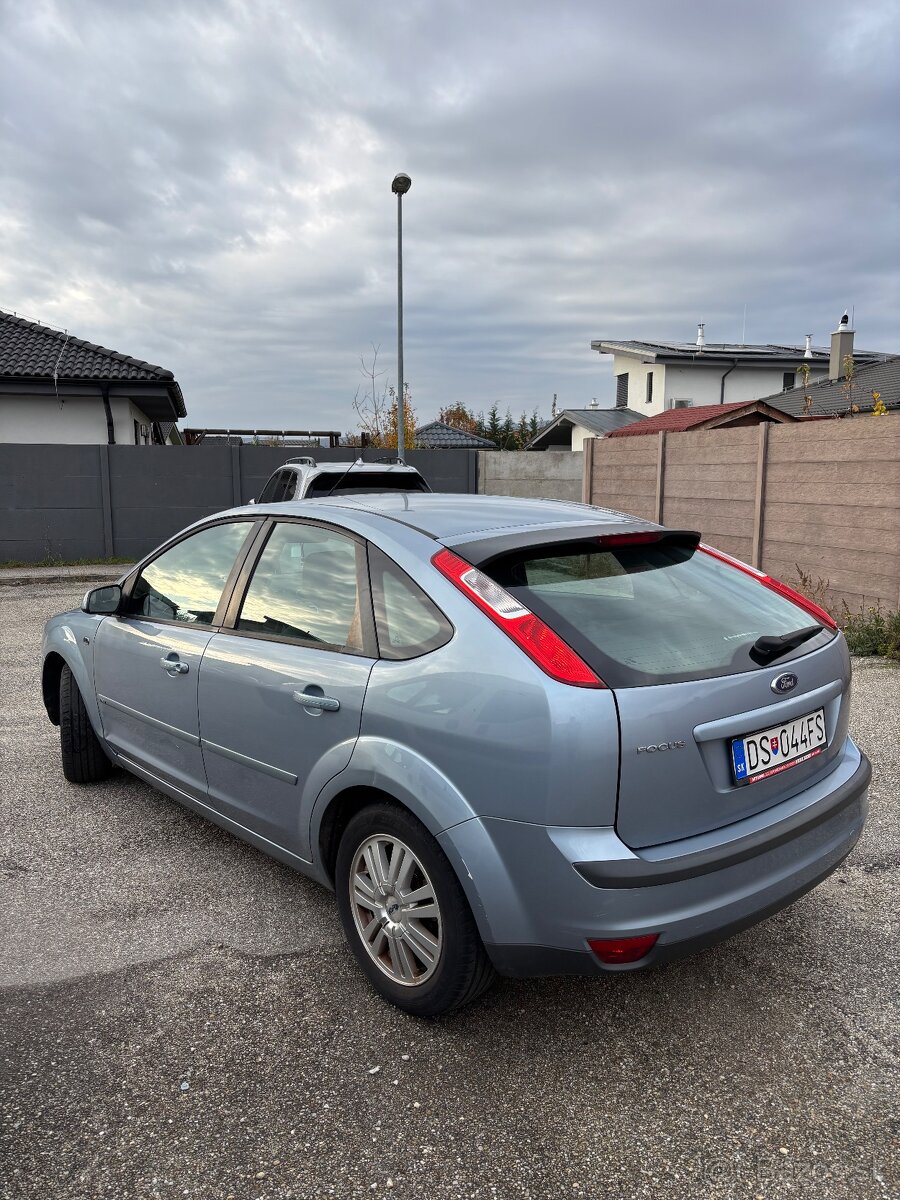 Ford Focus Mk2 - 4