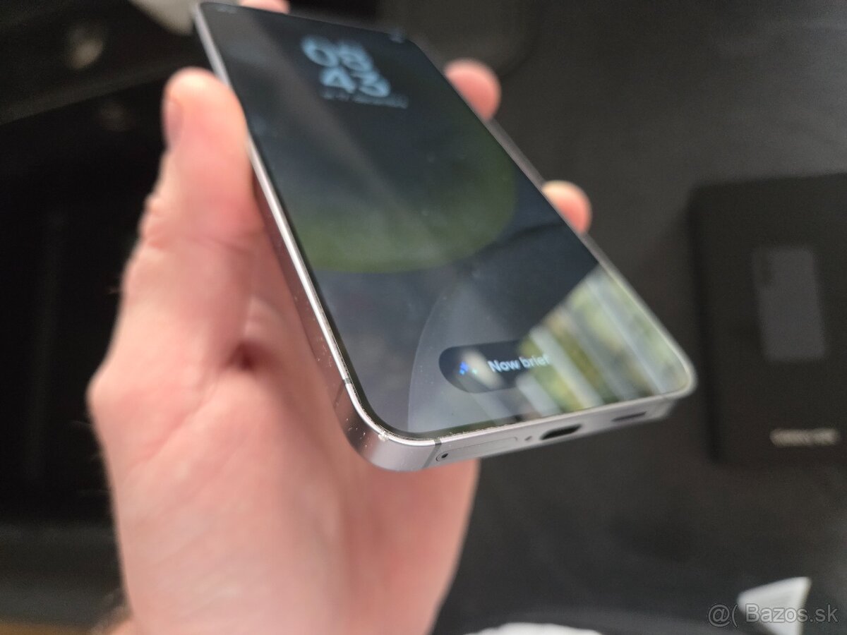 Apple Iphone 16 128GB - 4