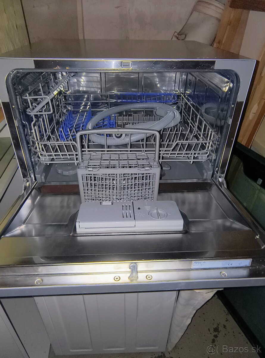 Umývačka riadu- stolová. - 4