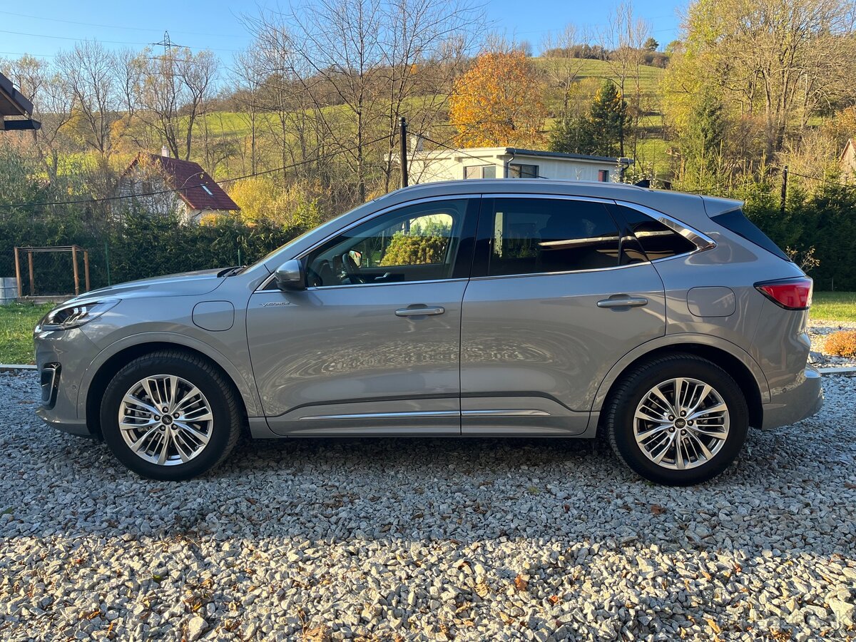 Ford Kuga PHEV Vignale - v záruke, top stav. - 4