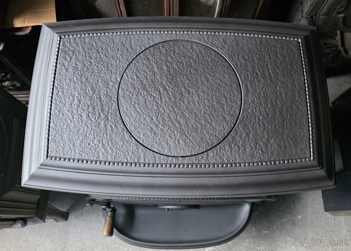 Liatinové kachle Jotul F 3 čierný lak - 4