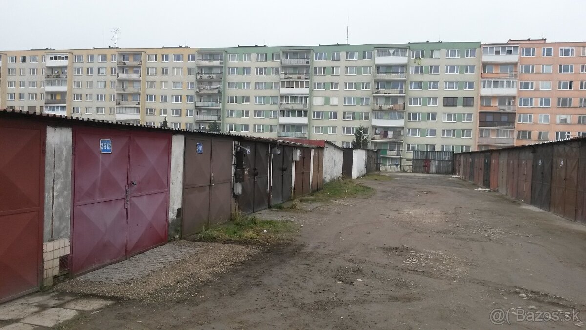 GARAŹ - MICHALOVSKÁ - 4