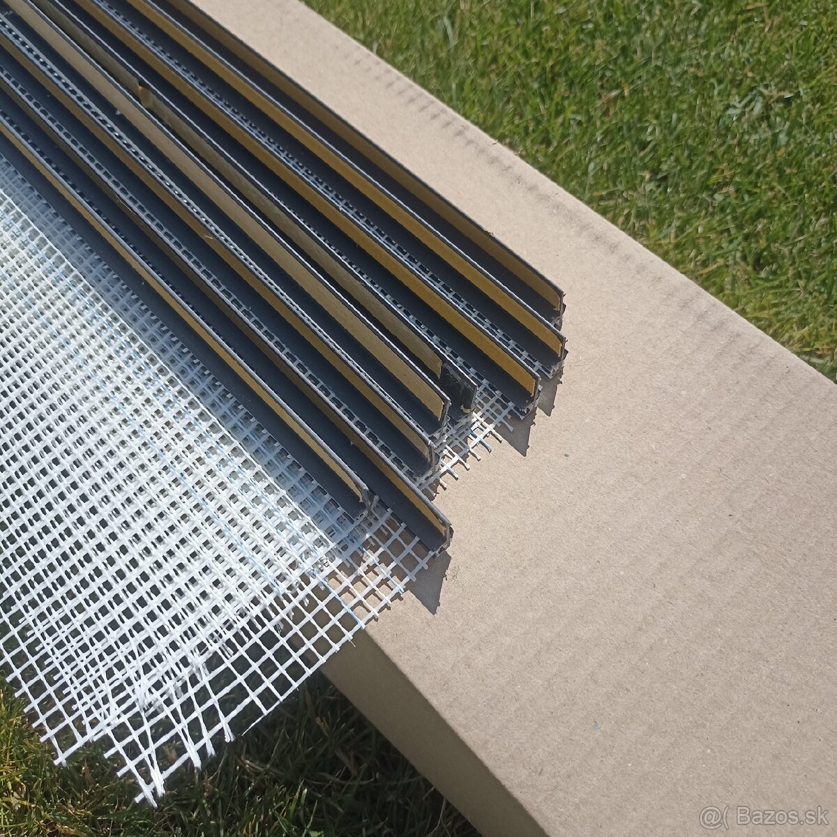 APU lišta ANTRACIT 8KS 2.4M - 4