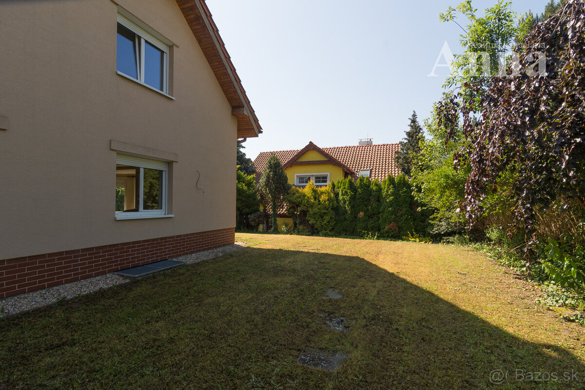 Veľký RD v peknej lokalite - Limbach - 4
