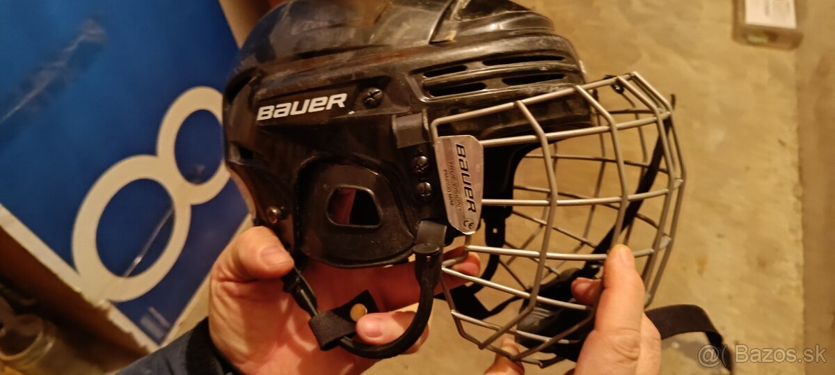 Predám detské korčule a prilbu zn.Bauer - 4