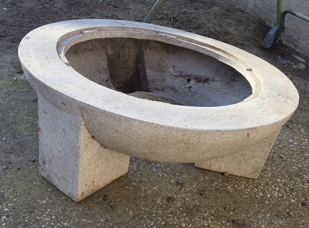 Betonove ohnisko - 4