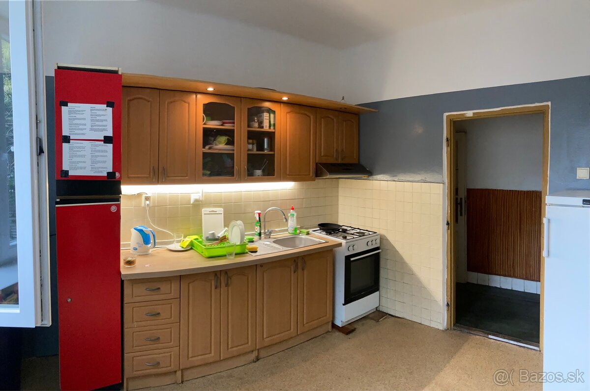 Samostatná izba v RD Trnava - 4