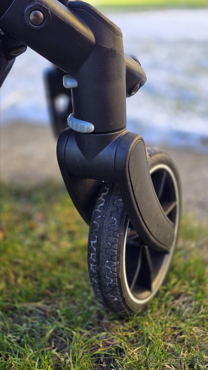 Kočiar Petite & Mars street 2 - 4