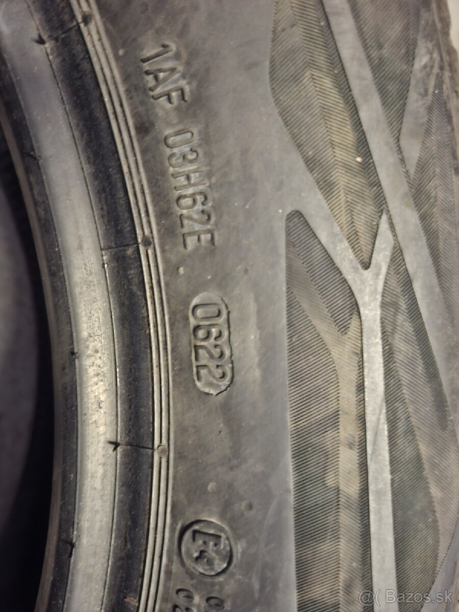 Vontinental 235/55R18 104V - 4