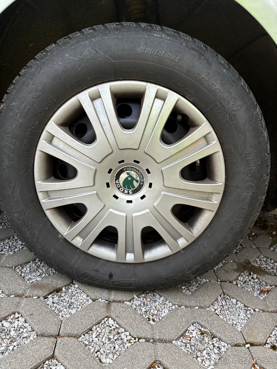 Predám tento set zimných pneu 195/65 r15 - 4