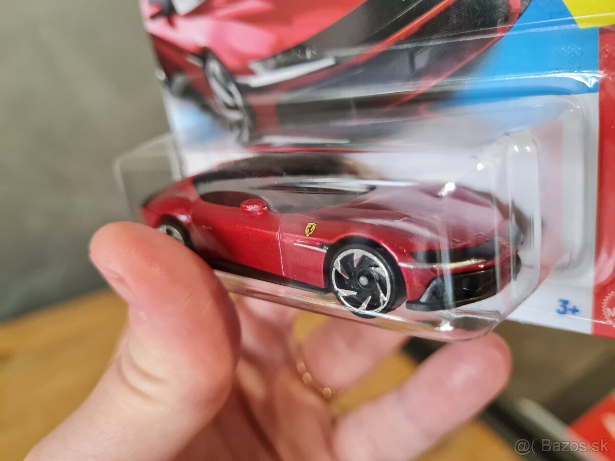 Ferrari Cilindri 2026 Hot Wheels - 4