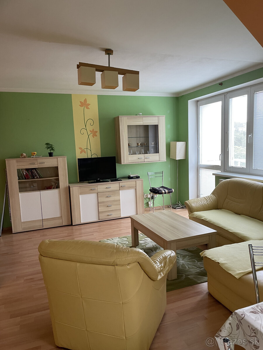 Na predaj štýlový 2-izbový mezonet s balkónom a pivnicou - 4