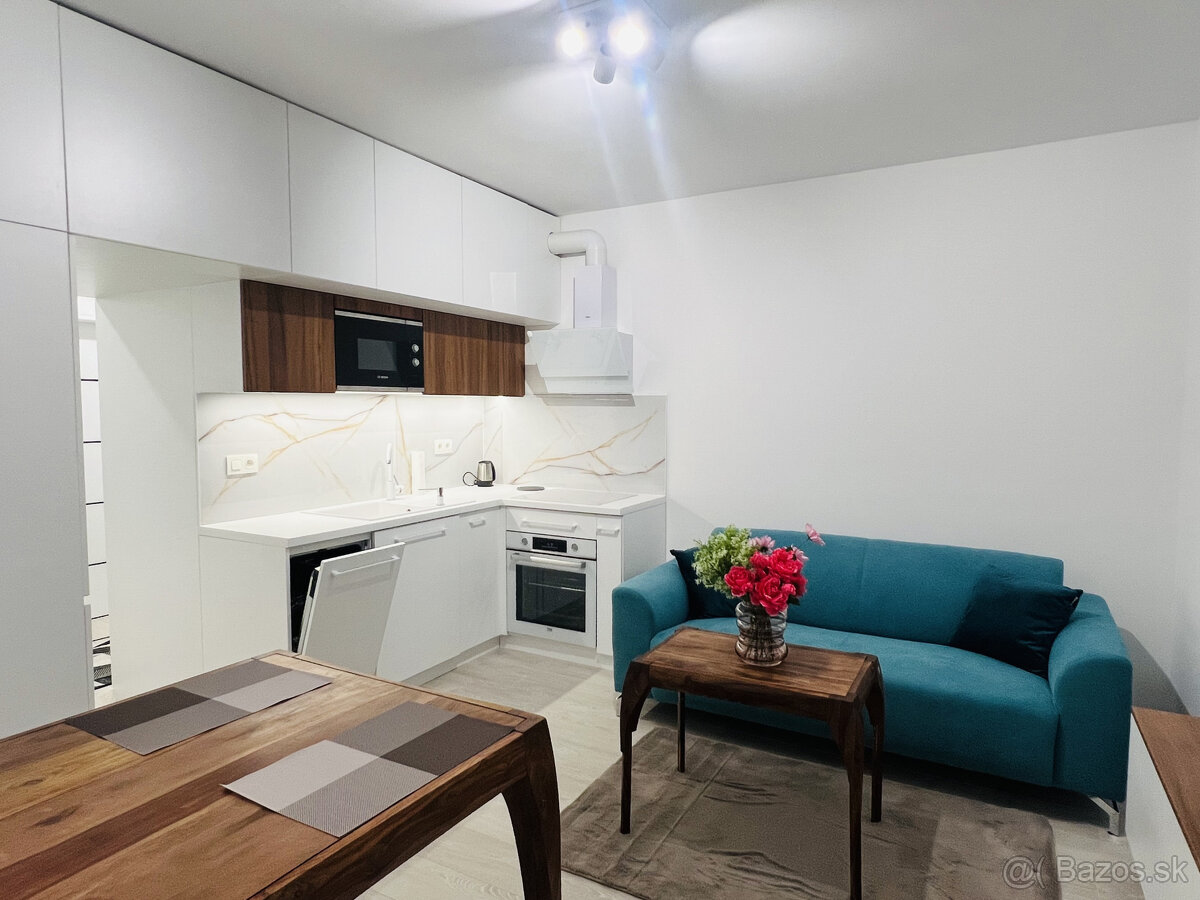 ÚPLNE NOVÝ, krásny 2 izbový byt s klimatizáciou - 4