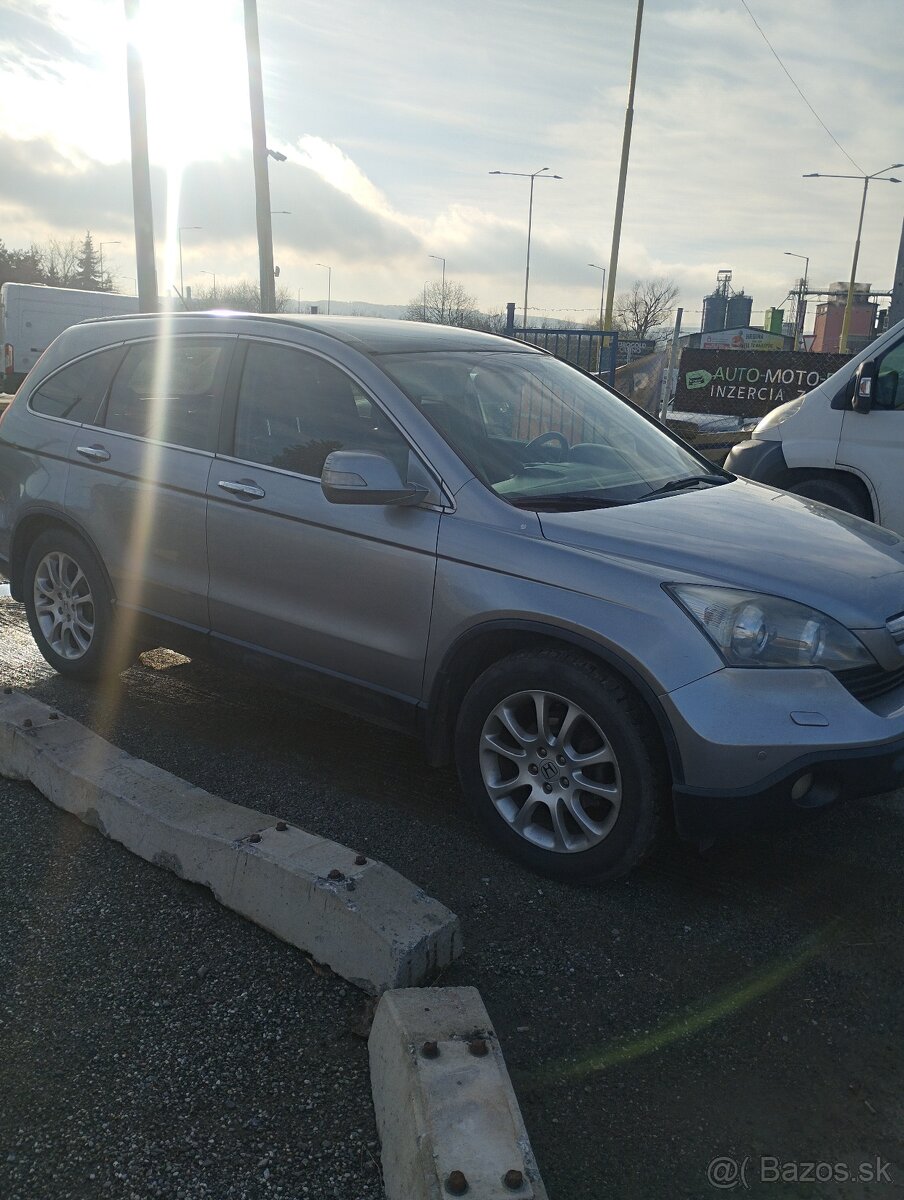 Predám auto Honda CRV vo veľmi dobrom stave - 4
