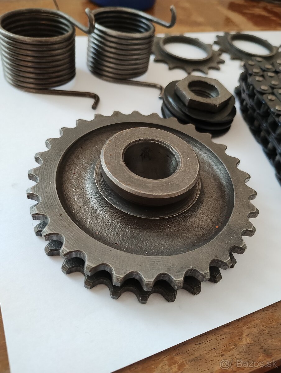 Predám náhradné diely z motora jawa 350 / 634 - 4