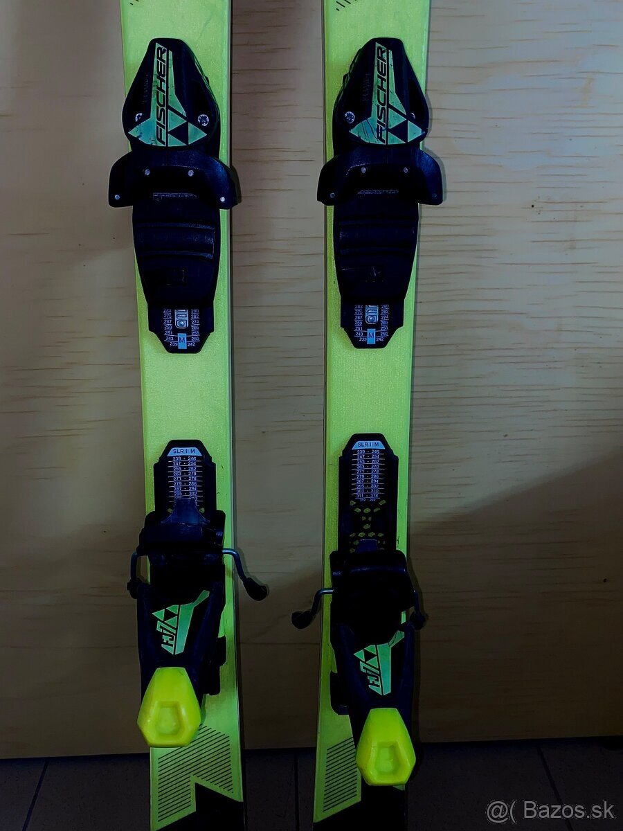 Lyže Fischer RC4 - 4