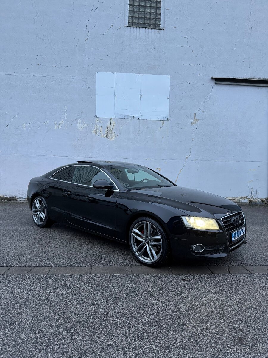 Audi A5 Coupé 2.0 TFSI, manuál, 2009 - 4