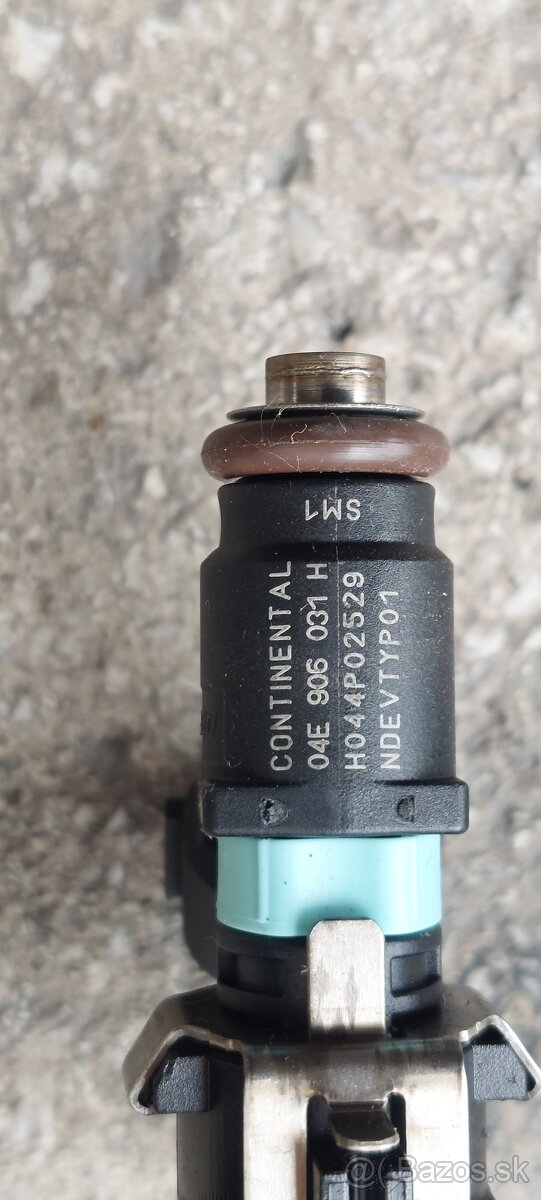 Vstrekovacia lišta 04E133320K 04E906031H - 4