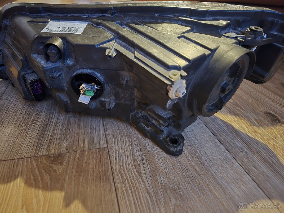 Pravý svetlomet skoda superb 3 - 4