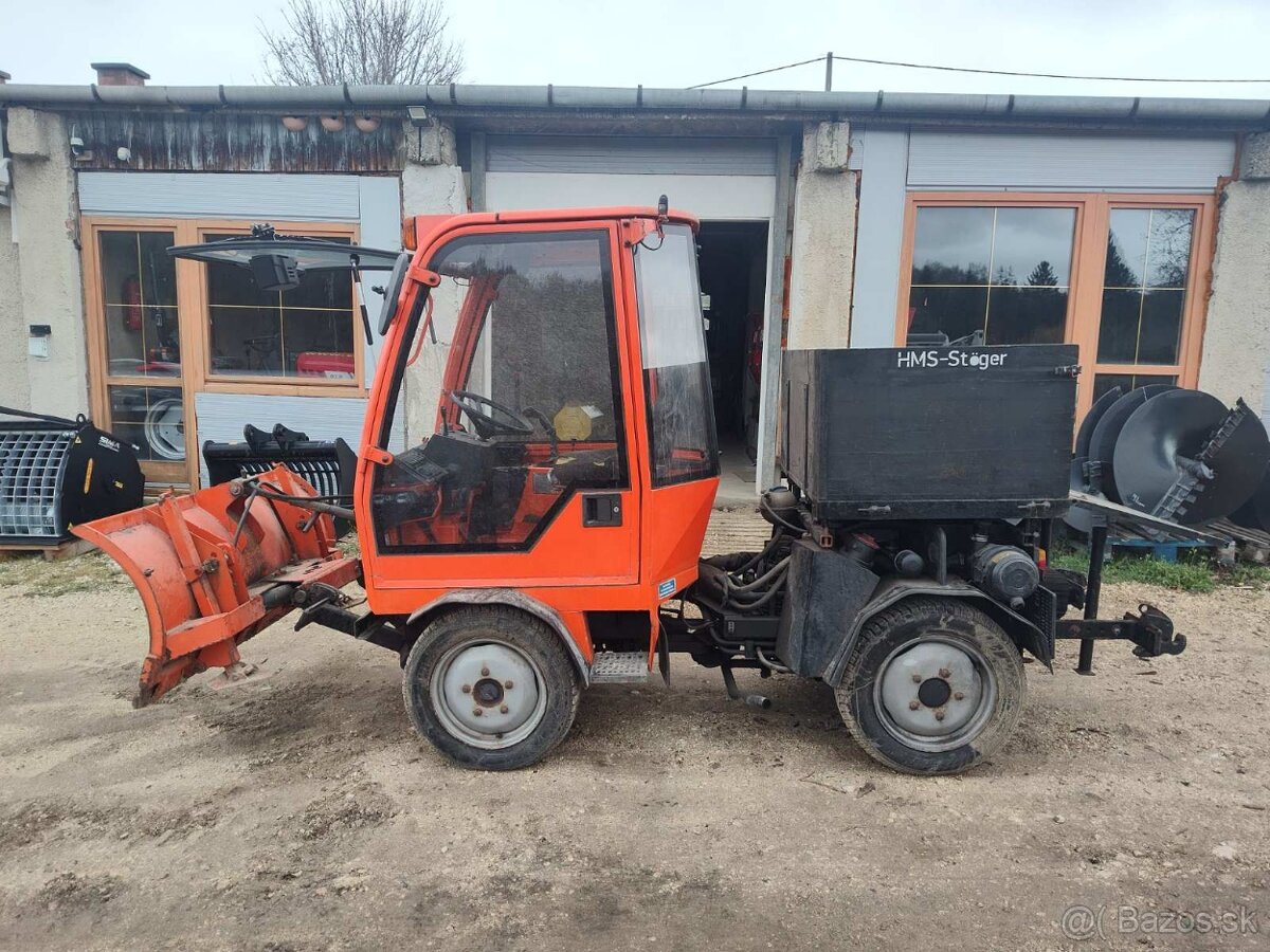 Kommunálny stroj HOLDER C 230 - 4